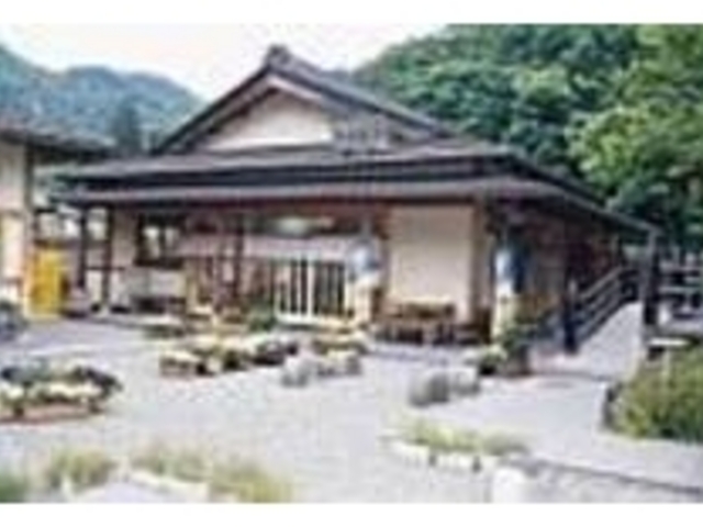 お店の外観や庭園もご主人のこだわりが_こんにゃく御会所