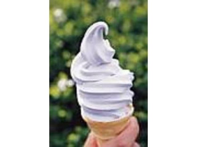紫色のあじさいソフトクリームは美味_強羅駅喫茶コーナー
