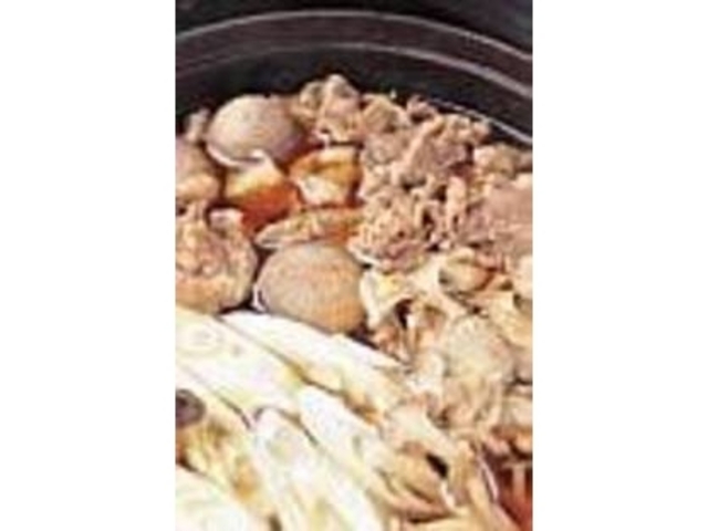里芋に醤油ダシを吸った甘い牛肉が絶品_満丸