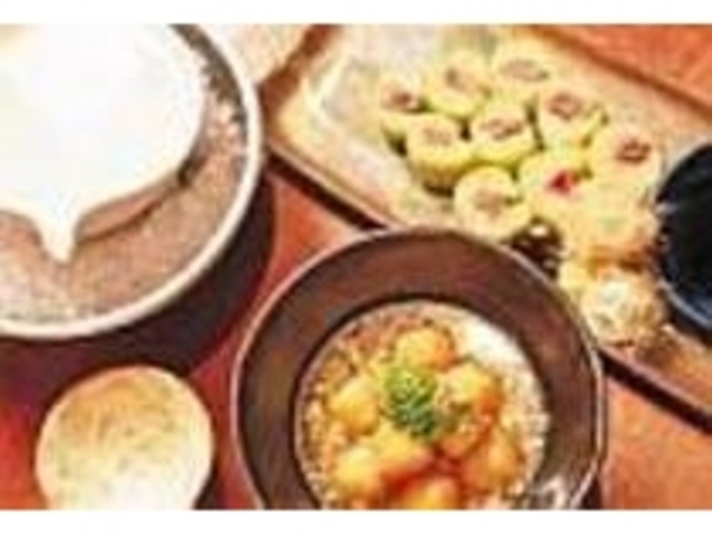 もちもちのじゃがいも『芋餅のそぼろ煮』_茶茶白金台