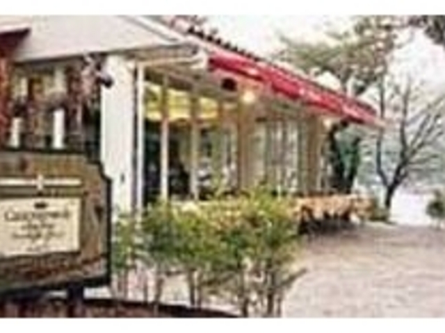 湖と富士山を眺めるビュースポット_Cafe IL BACCO
