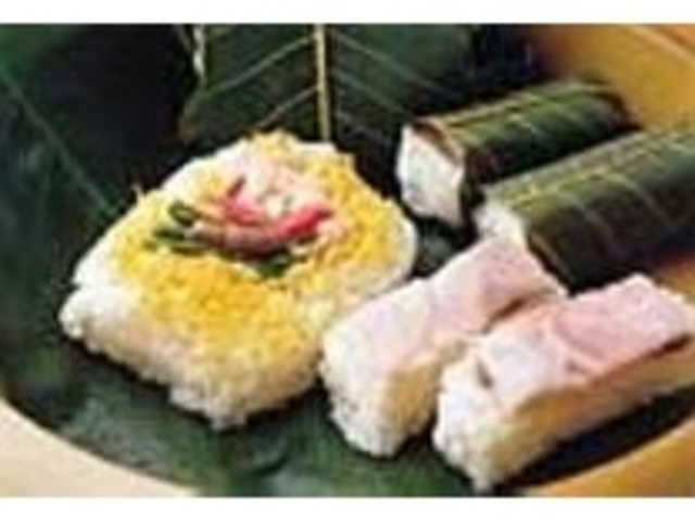 棒状に寿司を延ばして味わう『ほおばずし』_梗絲