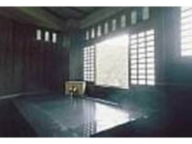 開放感たっぷりの切石風呂「光の湯」_黒川温泉 旅館 南城苑