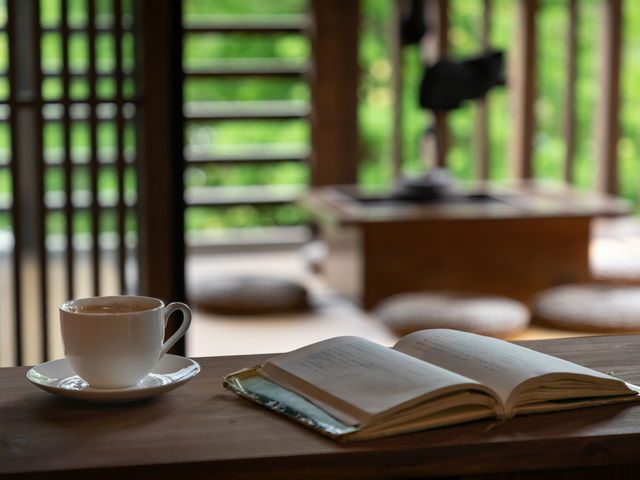 風を感じながらゆっくり読書を楽しむこともできます_黒川温泉 旅館 南城苑