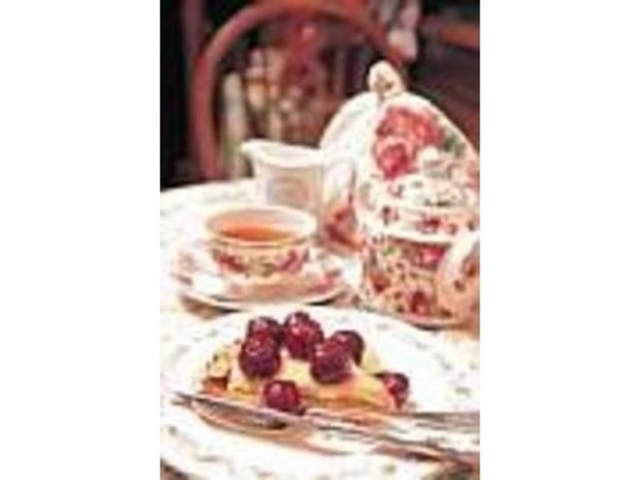 人気の『ダークチェリーのタルト』_オフィシナデルカフェ