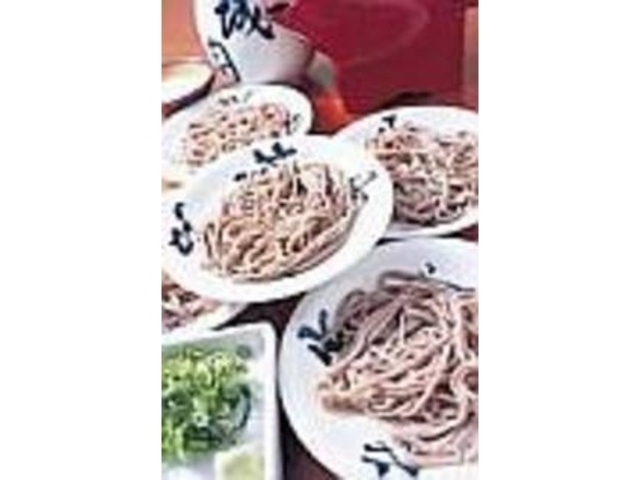 そばは追加も可能。満足いくまで味わいたい_そば茶屋 石城閣