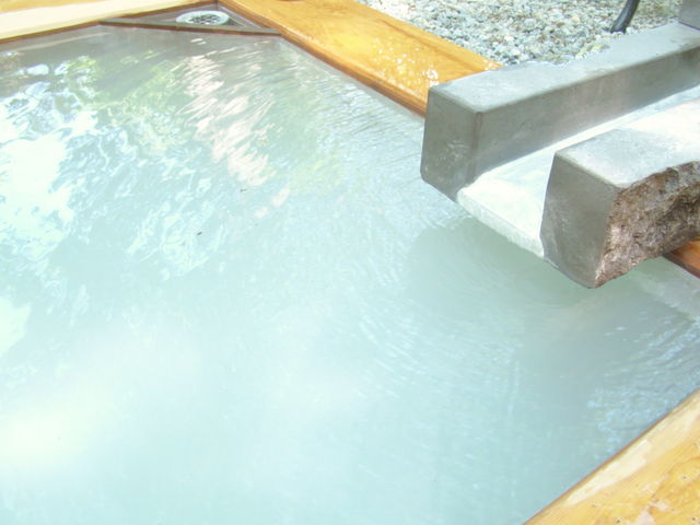 源泉かけ流し_最上高湯 善七乃湯
