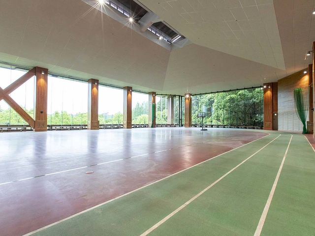 MTCの多目的体育館ではフットサルや卓球バドミントンなども楽しめます。_Sport & Do Resort リソルの森
