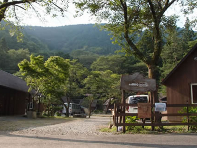夕日の滝近くのバーベキュー場_ezBBQ COUNTRY