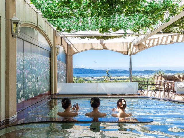 眺望露天風呂「湖眺の湯」_ホテルリステル猪苗代