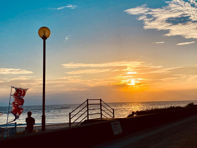 夕方はBGMを聞きながらゆったりと海を眺めてみてください。_beach location