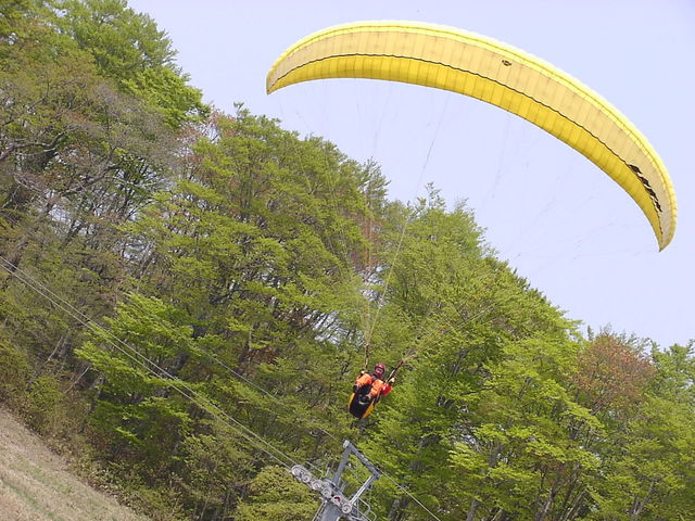 風を切る感覚をぜひ感じてね。_ホワイトテラスパラグライダースクール