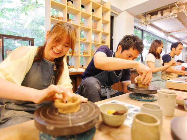 カップルさんで陶芸体験♪新しいデートのカタチ☆_ゆう工房&Cafeゆう 大阪梅田店 ☆陶芸・銀アクセ・ガラス工芸