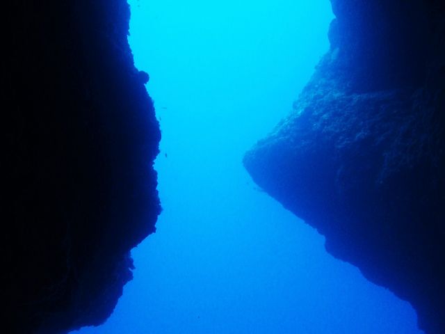 宮古島の地形を堪能!!ムーミンの横顔に見えたり!?見えなかったり。。。_OKマリンクラブ宮古島