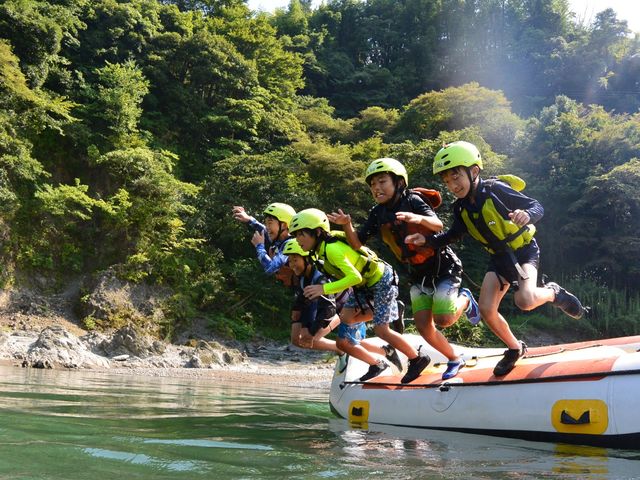 夏はキッズラフティングも大人気!_Friends(フレンズ)