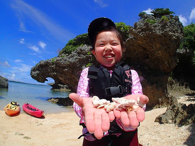 熱帯魚がいっぱいのシュノーケリングは感動です。_沖縄ネイチャーコーデネート・アンダゴ