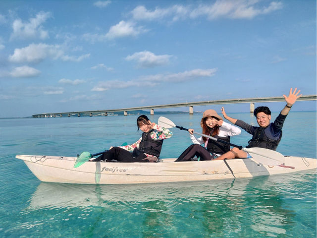 伊良部大橋を眺めながらカヤックでGO!!_海メルト