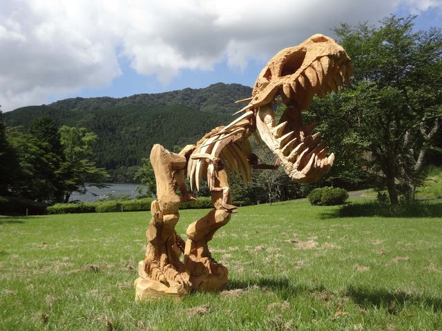 恐竜像_ウッドボイス