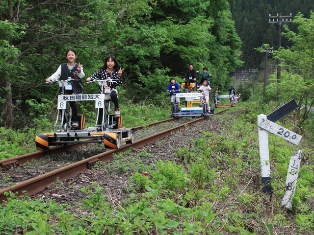 勾配もなんのその!_大館・小坂鉄道レールバイク