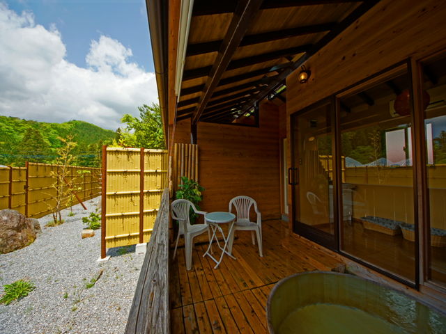 貸切露天風呂<星空の湯>『眠り猫の湯』_日光自家源泉の宿 ホテルカジュアルユーロ