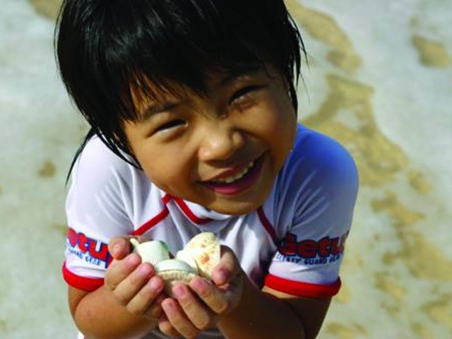 沖縄のきれいな自然の海あそびは初めての体験と忘れられない感動がいっぱい!おめめもキラキラ ★_おきなわキッズ