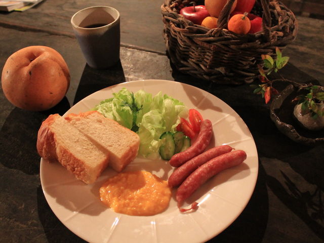 なこち LIFE SHARE COTTAGE 食堂と喫茶