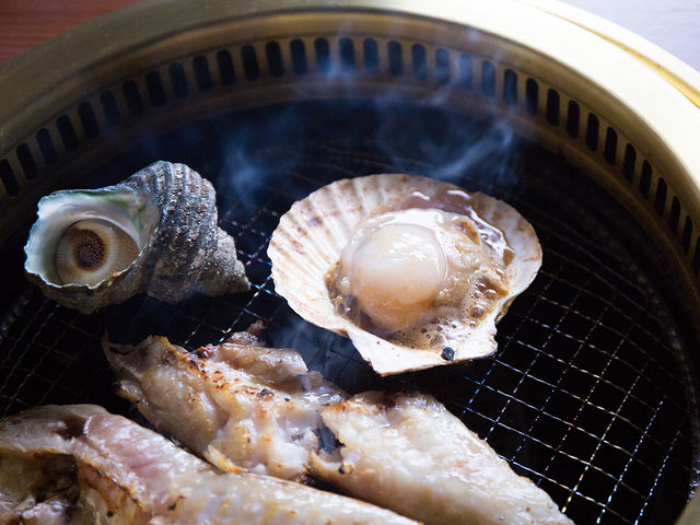 ジュージュー焼けはじめると、磯の香りが食欲をそそります。_シーアイガ海月