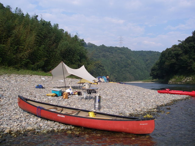関東の那珂川カヌーキャンプ、四国・高知の四万十川カヌーキャンプなどアウトドアツアーを安全にガイドします。_アウトドアスペース