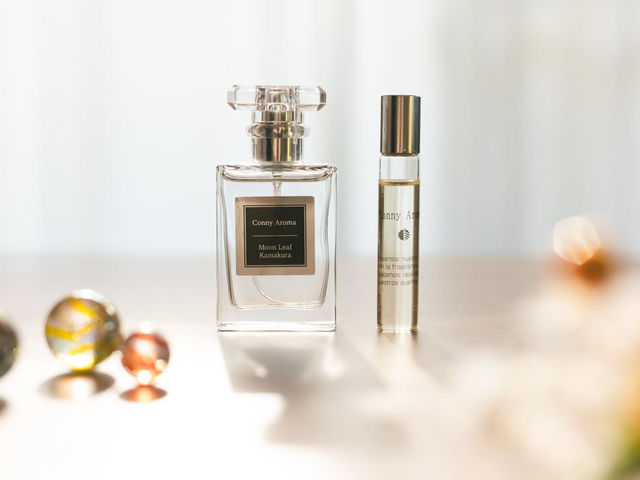 自分オリジナルの香りはミストかロールオンを選べます_Conny Aroma (コニ―アロマ)