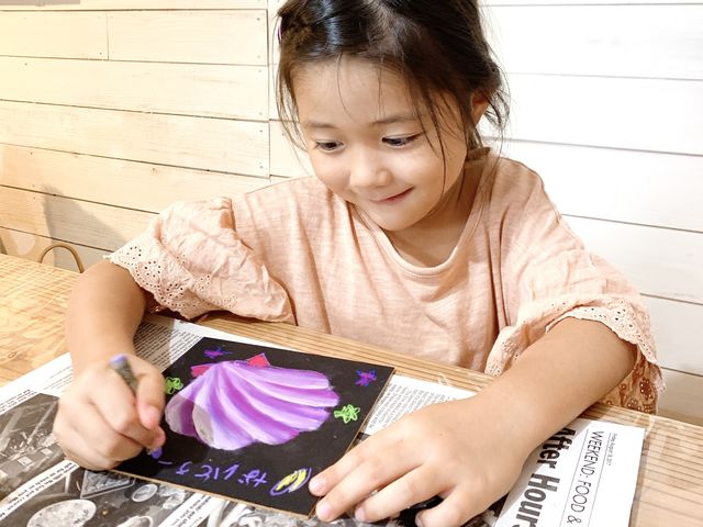 ペンが持てれば大丈夫!小さなおこさまも大歓迎!!_チョークアート専門店 KANAE CHALK ART. 沖縄