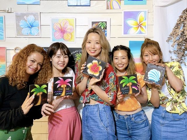 お友達同士でワイワイ♪世界に一つだけのインテリアボードを作ろう!_チョークアート専門店 KANAE CHALK ART. 沖縄