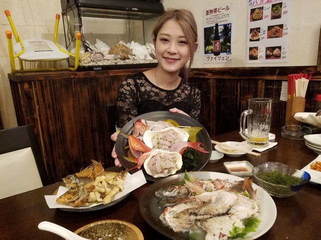 ツアーで釣った魚は、姉妹店の居酒屋海八で調理しております。自分で釣った魚を食べよう!!_いしがきじまマリンタイム