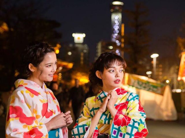夜のスカイツリーをバックに素敵なお写真も撮れます_HANA Kimono Rental