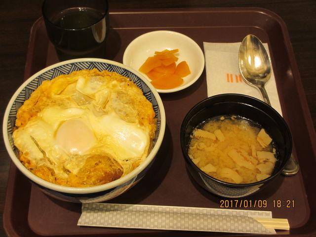 とんかつ銀座梅林 羽田空港フードコート店