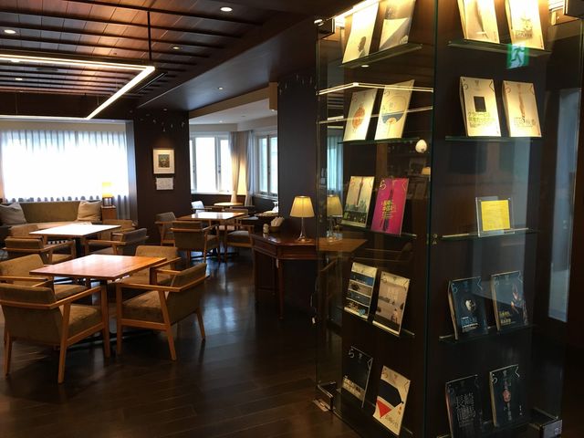 長崎を代表する季刊誌「樂」_セトレグラバーズハウス長崎