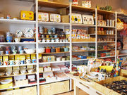 鳥のデザイン雑貨・洋服 KOTORITACHI三鷹店の写真2