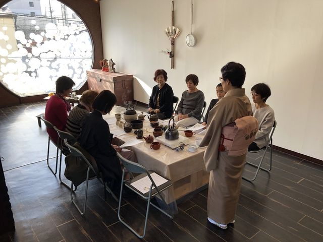 和紙の専門店 紙舘 島勇