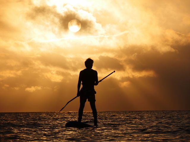 サンセットSUPはこんなにも神秘的…_石垣島 ADVENTURE PiPi