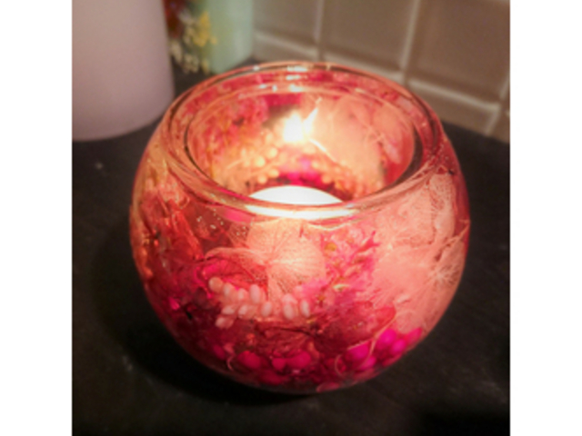 candle tomato