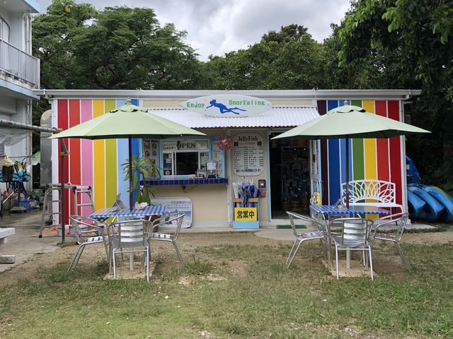 JellyFish
お店です
レインボーカラーの壁が目印です
_JellyFish