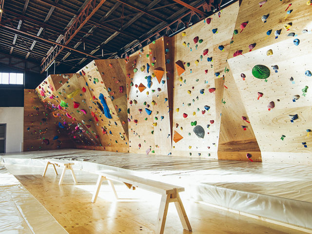 BOULDERING HOUSE358