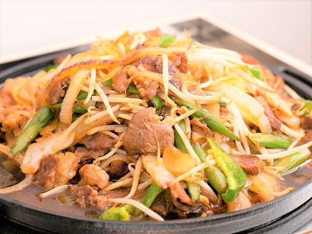 【朝食】北海道の味覚の定番、ジンギスカンもご用意(一例)_ホテルウィングインターナショナル札幌すすきの