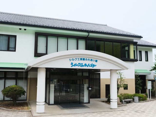 外観_シルクふれんどりぃ