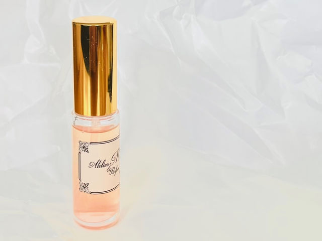 【4月のアロマパルファン】"花びら舞う香り"をお創りいただきました_Atelier M&Parfum