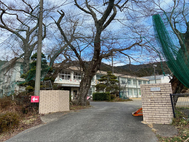 さくら咲く学校(旧原泉小学校)内に、陶芸工房があります。_原泉陶芸工房