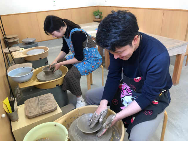 思ったより上手にできました^ - ^休日を仲良く楽しんでいただきありがとうございました(o^^o)_さくら窯陶芸教室
