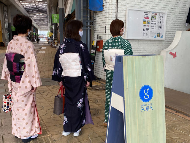 鳥取市サンロード
gallery shop SORAさんへ♪_-Tsumugi-