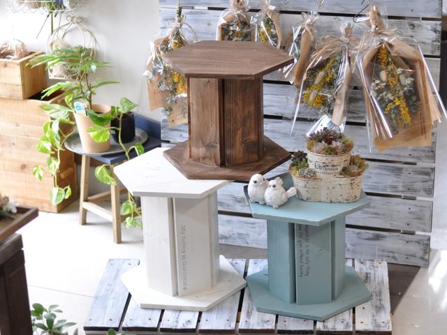 お庭やお部屋のインテリアになるフラワースタンドが作れます♪
_花苗のお店 Berry