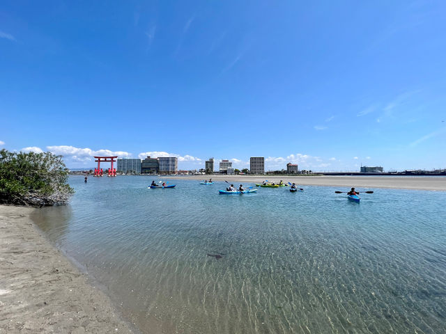 まずは、水深が浅く安全なフィールドでカヤック練習!_浜名湖パドル