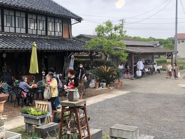古民家内部からの眺め_イトノモリ